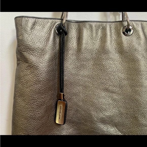 Michael Kors Collection , Skorpios Shopper Tote,Gold - Picture 8 of 10